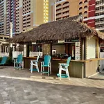 New Calypso Beach Resort Corner Unit Sleeps 8! By Dolce Vita Getaways Pcb